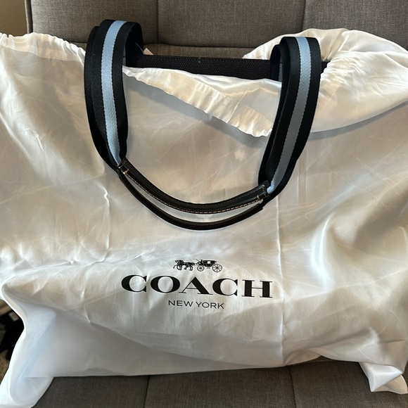 🎉SALE🎉NWT Coach X Peanuts Tote - Picture 4 of 6